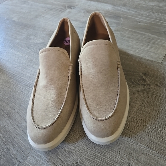 Guess Men's Tan Slip-On Loafers - Picture 1 of 7
